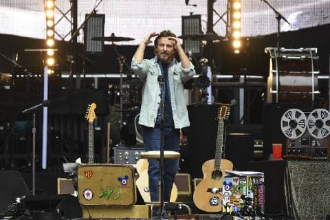 July 6, 2019 - London, United Kingdom - American rock musician Eddie Vedder, leader of the iconic rock band Pearl Gam, performs solo at Wembley Stadium in London, on July 6, 2019. London United Kingdom  - ZUMAn230 20190706_zaa_n230_294 Copyright: xAlbertoxPezzalix