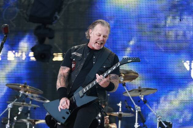 Entertainment Bilder des Tages James Hetfield of Metallica on stage at Ullevi Stadium in Gothenburg on July 9, 2019 GOTHENBURG Sweden ACE x9200x *** James Hetfield of Metallica on stage at Ullevi Stadium in Gothenburg on July 9, 2019 GOTHENBURG Sweden ACE x9200x,  Copyright: xJonasxLindstedt TTx METALLICA WORLDWIRE TOUR