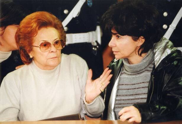 PROCESSO PER OMICIDIO DI MAURIZIO GUCCI PATRIZIA REGGIANI CON LA MAMMA SILVANA BARBIERI (Giuseppe Aresu Fotogramma, MILANO - 1998-11-03) p.s. la foto e utilizzabile nel rispetto del contesto in cui e stata scattata, e senza intento diffamatorio del decoro delle persone rappresentate  Copyright: xGiuseppexAresux xIPAx xFOTOGRAMMAx IPA_290471
