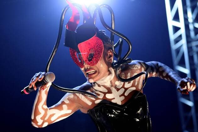 Entertainment Bilder des Tages July 13, 2019 - Lisbon, Portugal - Jamaican-American singer Grace Jones performs during day 2 of the NOS Alive 2019 music festival in Lisbon, Portugal, on July 12, 2019. Lisbon Portugal - ZUMAf123 20190713_zap_f123_003 Copyright: xPedroxFiuzax