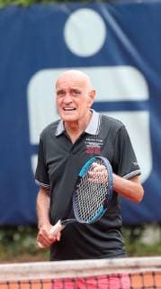 Martin KIND im Tennisduell Braunschweig