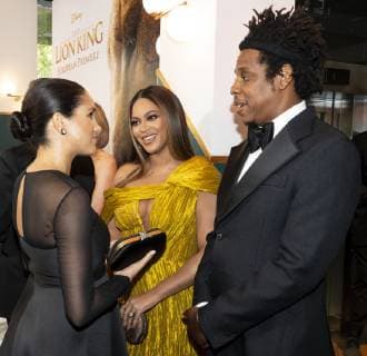 . 14 07 2019. London, United Kingdom. Prince Harry, the Duke of Sussex and Meghan Markle The Duchess of Sussex with Beyonce and her husband, US rapper Jay-Z at the premiere of The Lion King in London .  xPoolx xi-Imagesx IIM-19917-0008