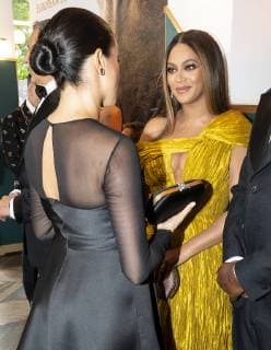 . 14 07 2019. London, United Kingdom. Prince Harry, the Duke of Sussex and Meghan Markle The Duchess of Sussex with Beyonce at the premiere of The Lion King in London .  xPoolx xi-Imagesx IIM-19917-0012