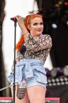 July 18, 2019 - Twin Lakes, Wisconsin, U.S - CAYLEE HAMMACK during the Country Thunder Music Festival in Twin Lakes, Wisconsin Twin Lakes U.S. - ZUMAs135 20190718_zap_s135_014 Copyright: xDanielxDeSloverx