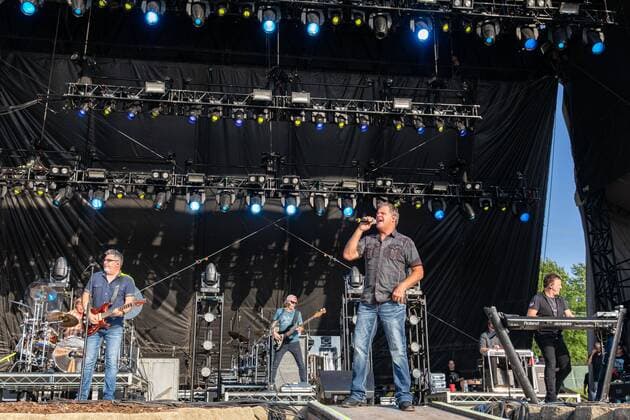 July 19, 2019 - Twin Lakes, Wisconsin, U.S - MICHAEL BRITT, ROBBY WILSON, RICHIE MCDONALD and DEAN SAMS of Lonestar during the Country Thunder Music Festival in Twin Lakes, Wisconsin Twin Lakes U.S. - ZUMAs135 20190719_zap_s135_026 Copyright: xDanielxDeSloverx