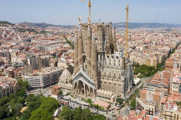 September 14, 2017, Barcelona, Catalonia, Spain: Sagrada Familia, Basilica and Expiatory Church of the Holy Family, an unfinished Roman Catholic church designed by Catalan architect Antoni Gaudi is seen on July 13, 2019 in Barcelona, Spain. As construction continues the estimated completion date is 2026. Barcelona Spain  - ZUMAn230 20170914_zaa_n230_849 Copyright: xPatrickxGorskix