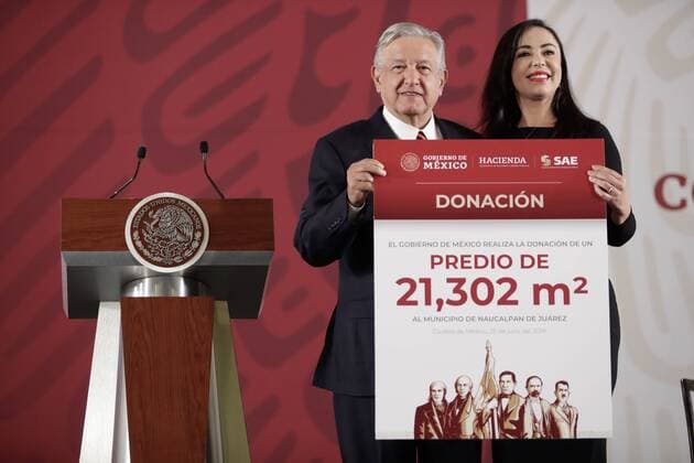 July 25, 2019: EUM20190725NAC06.JPG.CIUDAD DE MEXICO PresidencyPresidencia-AMLO.- En su conferencia mananera de este 25 de julio de 2019 y ante la presidenta municipal de Naucalpan, Patricia Duran, el presidente Andres Manuel Lopez Obrador hizo oficial la donacion del Rancho Los Tres Garcia, decomisado al crimen organizado, al municipio de Naucalpan, Estado de Mexico, para la construccion de una Universidad. Foto: Agencia EL UNIVERSALIvan StephensAFBV Copyright: xElxUniversalx