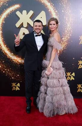 BAKU, AZERBAIJAN - JULY 25, 2019: Singer Emin Agalarov with his wife Alyona Gavrilova at the 2019 Zhara music festival. Vyacheslav Prokofyev TASS  TS0B449C