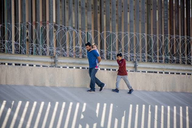 A group of Central American migrants dodged the Mexican National Guard located on the border of Ciudad Juarez Chihuahua, and crossed the Rio Grande that separates Mexico with the United States, then they were arrested by the Border Patrol. July 25, 2019.  JairxCabreraxTorresx xLexPictorium LePictorium_0212308
