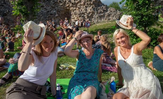 Entertainment Bilder des Tages Viljandi, 25.07.2019 First day of the Viljandi Folk Music Festival, people at the festival. The festival takes place every July in the castle park and centre of Viljandi. It is the strongest expression of a special mindset originating from the early 1990s. This mindset values tradition, heritage, and a local identity and tries to adapt the spiritual values collected over hundreds and thousands of years with the modern way of living all of this to keep the traditions alive and thereby strengthen our national characteristics. Viljandi Folk Music Festival has become one of the largest festivals of this kind in the Baltic and Nordic countries over the years. Viljandi Estonia  Copyright: xElmoxRiigx