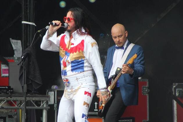 Elvana: Elvis Fronted Nirvana perform on the Castle Stage during Camp Bestival 2019 at Lulworth Castle in Dorset. JULY 26th 2019  GRGx192719