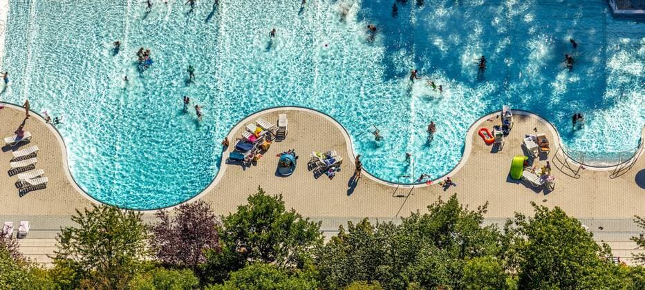 Luftbild vom Freibad Annen an der Herdecker Straße mit großem Schwimmbecken und gewelltem Ruhebereich in Witten-Annen, Ruhrgebiet, Nordrhein-Westfalen, Deutschland !ACHTUNGxMINDESTHONORARx60xEURO!