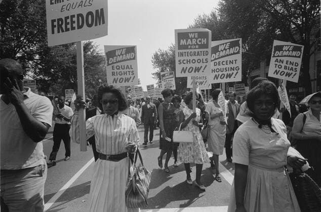 Civil rights march on Washington, 1963 Civil rights march on Washington, DC, USA. Procession of African Americans carrying placards demanding equal rights, integrated schools, decent housing, and an end to bias. 28 August 1963. Photographer: Warren K Leffler. Copyright: xPhoto12 AnnxRonanxPicturexLibraryx ARP15A01149