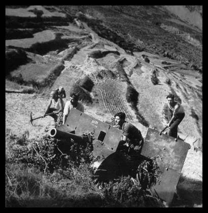 Photograph of soldiers during the Spanish Civil War Photograph of soldiers during the Spanish Civil War. Dated 1936 Copyright: xPhoto12 AnnxRonanxPicturexLibraryx ARP17A12381