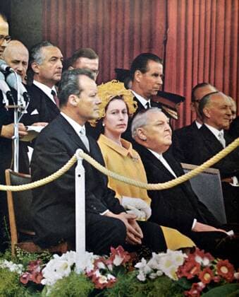 Queen Elizabeth II on a state visit to West Germany Queen Elizabeth II of Great Britain on a state visit to West Germany is accompanied by the Mayor of west Berlin, Willy Brandt and the Chancellor Ludwig Erhard Copyright: xPhoto12 AnnxRonanxPicturexLibraryx ARP18A10469