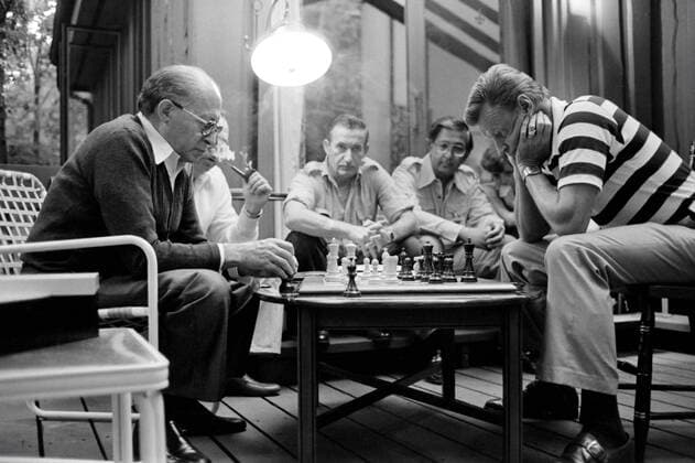 Photograph of Israeli Prime Minister Menachem Begin and Zbigniew Brzezinski Photograph of Israeli Prime Minister Menachem Begin (1913-1992) and United States National Security Advisor Zbigniew Brzezinski (1928 - ) playing chess at Camp David. Dated 1978 Copyright: xPhoto12 AnnxRonanxPicturexLibraryx ARP18A11351