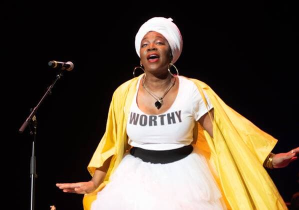 August 1, 2019, Philadelphia, Pennsylvania, U.S: Four time Grammy Award winner, singer, songwriter, INDIA ARIE, performing at the Dell Music Center s essence of entertainment concert in Philadelphia PA Philadelphia U.S. - ZUMArf1_ 20190801_zaf_rf1_034 Copyright: xRickyxFitchettx