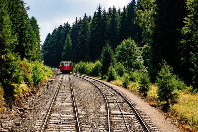 Mellenbach-Glasbach , 270719 , DB RegioNetz Verkehrs GmbH Oberweißbacher Berg- und Schwarzatalbahn Im Bild: DB RegioNetz Verkehrs GmbH Oberweißbacher Berg- und Schwarzatalbahn *** Mellenbach Glasbach , 270719 , DB RegioNetz Verkehrs GmbH Oberweißbacher Berg und Schwarzatalbahn In the picture DB RegioNetz Verkehrs GmbH Oberweißbacher Berg und Schwarzatalbahn