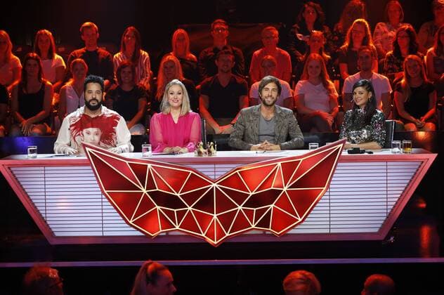 Adel Tawil, Ruth Moschner, Max Giesinger und Collien Ulmen-Fernandes im Finale der Live Show The Masked Singer in den MMC Studios Köln-Ossendorf. Köln, 01.08.2019