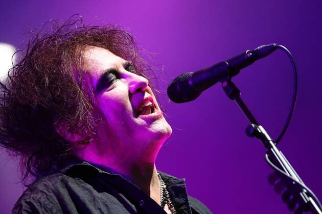 Entertainment Bilder des Tages MOSCOW, RUSSIA - AUGUST 3, 2019: Robert Smith, lead singer of the English rock band The Cure, performs at the 2019 Afisha Picnic music festival at Moscow s Kolomenskoye Museum-Reserve. Anton Novoderezhkin TASS  TS0B55FD