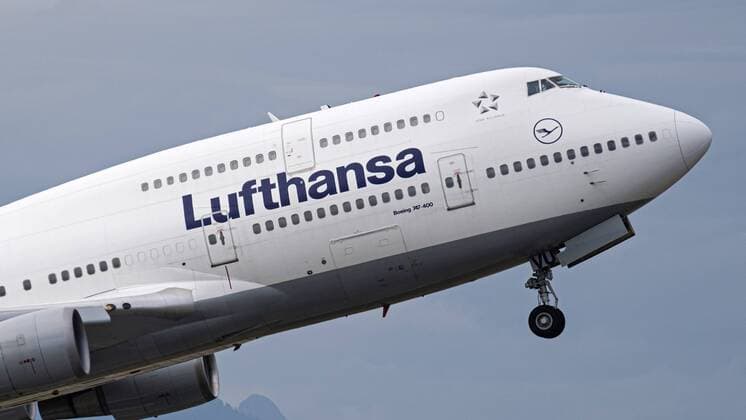 August 1, 2019, Richmond, British Columbia, Canada: A Lufthansa Boeing 747-400 (D-ABVU) wide body jet airliner airborne after take-off. Richmond Canada - ZUMAs202 20190801_zap_s202_007 Copyright: xBaynexStanleyx