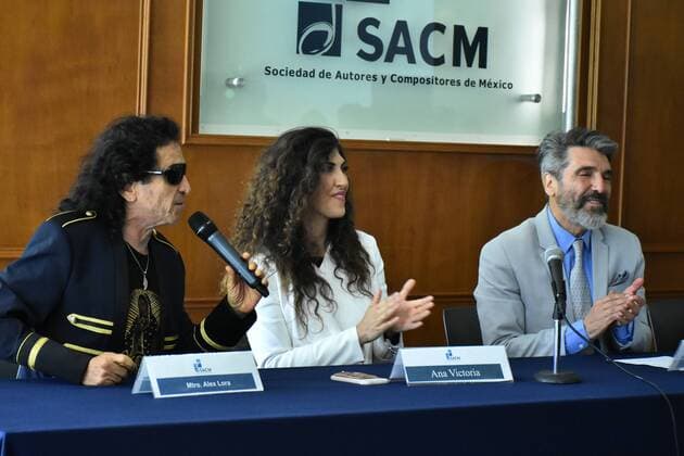 Diego Verdaguer Receives Recognition for his 50 years of musical career MEXICO CITY, MEXICO - AUGUST 7: Alex Lora, Ana Victoria and Diego Verdaguer speaks during a press conference to announce the delivery of recognition for 50 years of artistic career to singer Diego Verdaguer at Mexico Society of Authors and Composers on August 7, 2019 in Mexico City, Mexico  Copyright: xx EYE5202