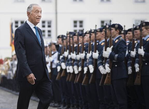 Marcelo Rebelo de Sousa, Praesidenten der Portugiesischen Republik vor dem Schloss Bellevue in Berlin. Bundespraesident Frank-Walter Steinmeier, Begruesst Ihn mit militaerischen Ehren im schloss Bellevue.08.08.2019. Berlin Deutschland
