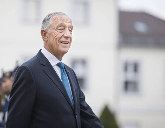 Marcelo Rebelo de Sousa, Praesidenten der Portugiesischen Republik vor dem Schloss Bellevue in Berlin. Bundespraesident Frank-Walter Steinmeier, Begruesst Ihn mit militaerischen Ehren im schloss Bellevue.08.08.2019. Berlin Deutschland