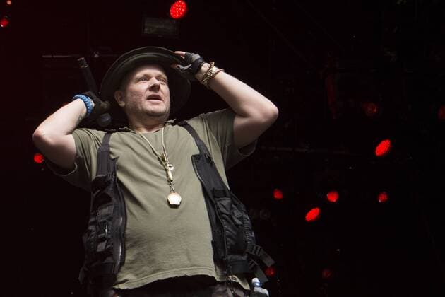Anders Matthesen, ogsaa kendt under kunstnernavnet Anden, underholder paa Boegescenen paa Smukfest soendag den 11 .august 2019.. , Skanderborg Denmark Copyright: HellexArensbak HellexArensbakx cop200 spdk20190811-143225-L