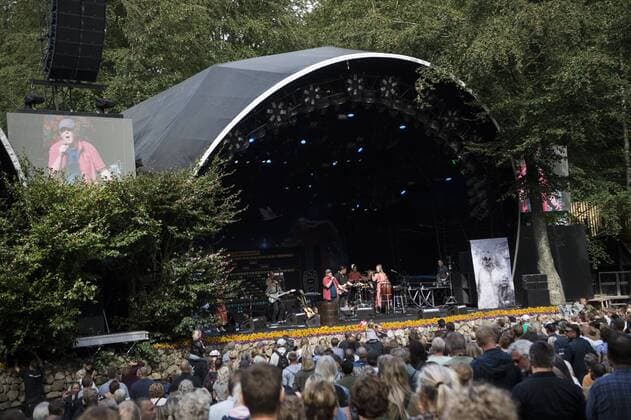 Knud Torben Grabow Christensen eller Sebastian spiller med band paa Boegescenen paa Smukfest soendag den 11 .august 2019.. , Skanderborg Denmark Copyright: HellexArensbak HellexArensbakx cop200 spdk20190811-171057-L