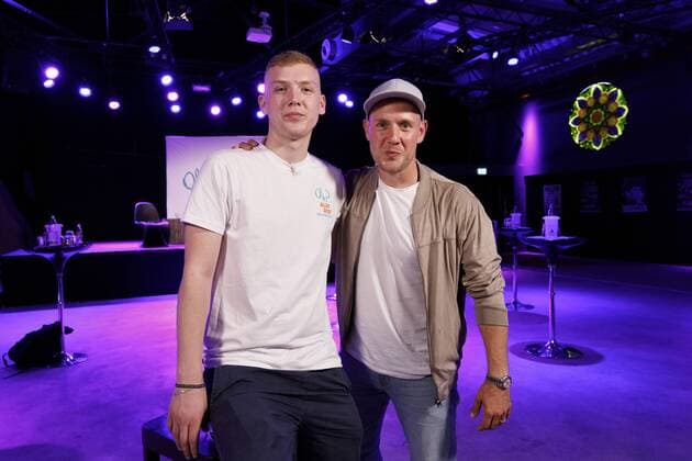 Entertainment Themen der Woche KW32 Entertainment Bilder des Tages Ilias Petszokat mit Vater Oli.P Oliver Petszokat bei der Präsentation des Albums Alles Gute! im Carlswerk Victoria. Köln, 11.08.2019 *** Ilias Petszokat with father Oli P Oliver Petszokat at the presentation of the album Alles Gute im Carlswerk Victoria Cologne, 11 08 2019 Foto:xC.xHardtx xFuturexImage