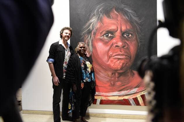 ARCHIBALD PEOPLE?S CHOICE AWARD, Artist David Darcy (left) and Aboriginal Elder Daisy Tjuparntarri Ward pose for a photograph in front of David s portrait of Daisy at the Art Gallery of NSW in Sydney, Wednesday, August 14, 2019. David Darcy s portrait of Daisy, Tjuparntarri - Women s Business , has won the 2019 Archibald People s Choice award. ( NO ARCHIVING, EDITORIAL USE ONLY, NO USE IN BOOKS WITHOUT CONSENT SYDNEY NSW AUSTRALIA  Copyright: xBIANCAxDExMARCHIx 20190814001413268547