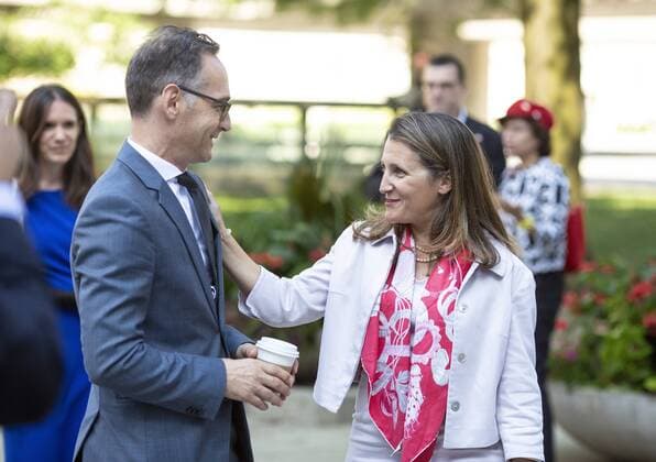 Bundesaussenminister Heiko Maas, SPD, verabschiedet sich von der Aussenministerin von Kanada, Chrystia Freeland. Toronto, 14.08.2019 Toronto Kanada