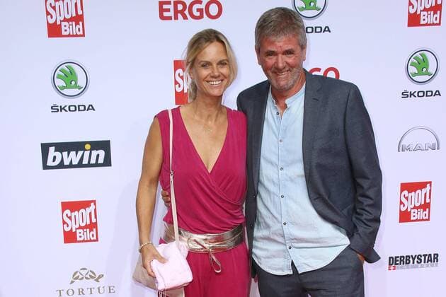 Friedhelm Funkel und seine Ehefrau Anja Stapel bei der Verleihung vom Sport Bild Award am 19.08.2019 in Hamburg Sport Bild Awards 2019 Verleihung in Hamburg