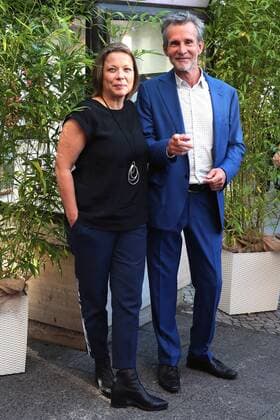 Vergabe GOETZ GEORGE PREIS 2019 Ulrich Matthes und Tanja George am Roten Teppich zur Verleihung vom GOETZ GEORGE PREIS am 19. August 2018 in der Astor Film Lounge. Der dotierte Preis soll an dieses Lebenswerk von Goetz George erinnern. Berlin Charlottenburg Berlin Deutschland
