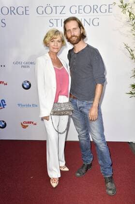 Anne Kasprik und Sohn Alexander Kasprik bei der Verleihung des Götz George Preises 2019 in der Astor Film Lounge. Berlin, 19.08.2019
