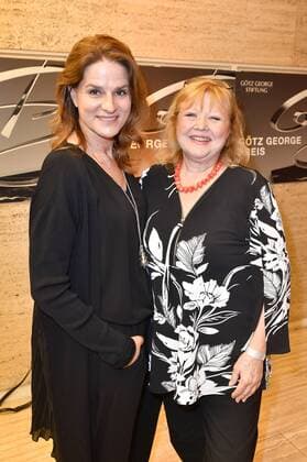 Susann Uplegger und Franziska Troegner bei der Verleihung des Götz George Preises 2019 in der Astor Film Lounge. Berlin, 19.08.2019