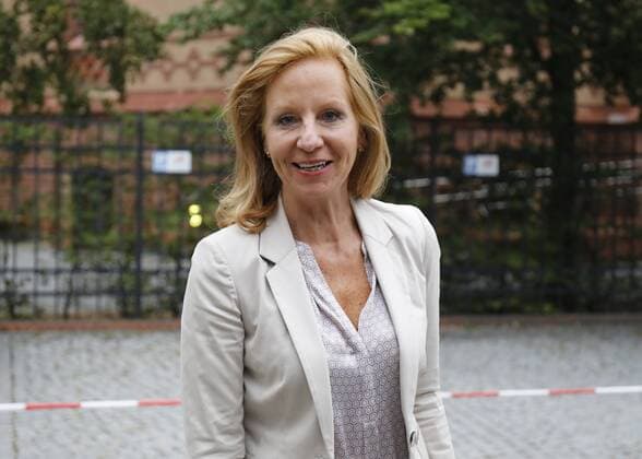 Patricia Schlesinger, Intendantin des RBB, Deutschland, Potsdam, Hans Otto Theater, Aus Anlass der Wahl zum Landtag des Landes Brandenburg. rbb Live-Sendung mit Publikum Brandenburg-Wahl: Ihre Wahlarena 20.08.2019