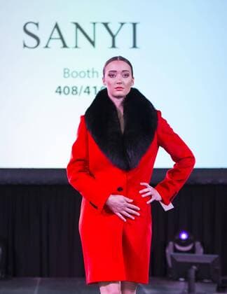 (190820) -- TORONTO, Aug. 20, 2019 -- A model presents a creation during the fashion show of the 2019 Apparel Textile Sourcing Canada trade show in Toronto, Canada, on Aug. 20, 2019. The fashion show displayed the latest designs from dozens of fashion brands around the world on Tuesday. (Photo by Xinhua) CANADA-TORONTO-APPAREL TEXTILE SOURCING TRADE SHOW-FASHION ZouxZheng 