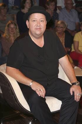 Sebastian Krumbiegel bei der Aufzeichnung der ZDF-Talkshow Markus Lanz im Fernsehmacher Studio auf dem Phoenixhof. Hamburg, 20.08.2019 *** Sebastian Krumbiegel at the recording of the ZDF talk show Markus Lanz in the Fernsehmacher Studio at the Phoenixhof Hamburg, 20 08 2019 Foto:xH.xHartmannx xFuturexImage