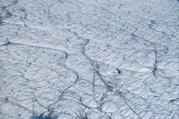IMAGO Nature: Unsere Erde, Klimawandel, Gletscherschmelze Grönland, Eindrücke vom Schmelzen der Gletscher Indlandsisen naer Nuuk i Groenland, soendag den 18. august 2019. Der samles smeltevand flere steder paa isen.. , Nuuk Denmark *** Inland ice reaches Nuuk in Greenland, Sunday, August 18, 2019 Melting water collects in several places on the ice, Nuuk Denmark,  Copyright: RitzauxScanpix MadsxClausxRasmussenx COP106 spdk20190824-141828-L