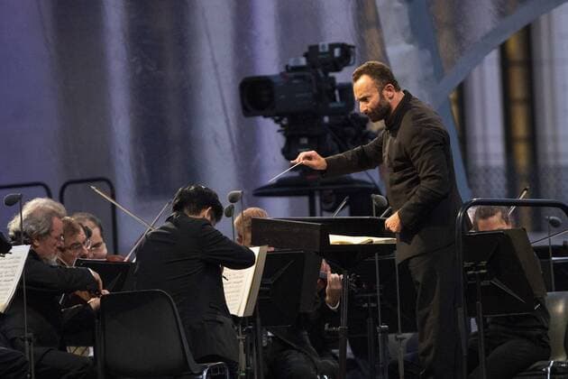 Open Air Konzert mit der 9. Symphonie von Beethoven mit der neuen Chefdirigent der Berliner Philharmoniker Kirill Petrenko vor dem Brandenburger Tor in Berlin am 24. August 2019. Open Air Konzert mit Kirill Petrenko am Brandenburger Tor