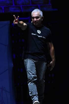 Cesar Millan Once Upon A Dog Show in Mexico MEXICO CITY, MEXICO - AUGUST 25: The Dog Trainer Cesar Millan speaks on stage during his show Once Upon A Dog at Mexico City Arena on August 25, 2019 in Mexico City, Mexico  Copyright: xCarlosxTischlerx EYE_3947