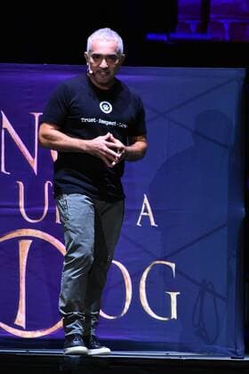 Cesar Millan Once Upon A Dog Show in Mexico MEXICO CITY, MEXICO - AUGUST 25: The Dog Trainer Cesar Millan speaks on stage during his show Once Upon A Dog at Mexico City Arena on August 25, 2019 in Mexico City, Mexico  Copyright: xCarlosxTischlerx EYE_4114