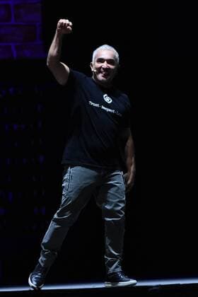 Cesar Millan Once Upon A Dog Show in Mexico MEXICO CITY, MEXICO - AUGUST 25: The Dog Trainer Cesar Millan speaks on stage during his show Once Upon A Dog at Mexico City Arena on August 25, 2019 in Mexico City, Mexico  Copyright: xCarlosxTischlerx EYE_3954