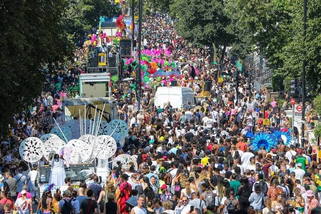 News Bilder des Tages August 26, 2019, London, United Kingdom: Crowd of revellers during the 2019 Notting Hill Carnival, Europe s largest street party and a celebration of Caribbean traditions and the capital s cultural diversity. London United Kingdom - ZUMAs197 20190826_zaa_s197_123 Copyright: xDinendraxHariax