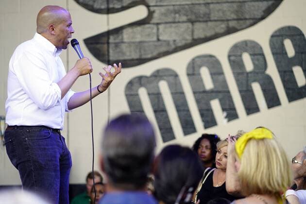 August 26, 2019, Albuquerque, NEW MEXICO, USA: 082619 .U.S Senator and Democratic Party Presidential Candidate Corey Booker,<cq>, addresses supporters at a fundraiser held at Marble Brewery in Downtown Albuquerque .Photographed on Monday August 26, 2019. Journal Albuquerque USA - ZUMAab1_ 20190826_zaf_ab1_007 Copyright: xAdolphexPierre-Louisx