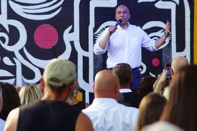 August 26, 2019, Albuquerque, NEW MEXICO, USA: 082619 .U.S Senator and Democratic Party Presidential Candidate Corey Booker,<cq>, addresses supporters at a fundraiser held at Marble Brewery in Downtown Albuquerque .Photographed on Monday August 26, 2019. Journal Albuquerque USA - ZUMAab1_ 20190826_zaf_ab1_005 Copyright: xAdolphexPierre-Louisx