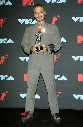 J Balvin holds his award as he poses for photos in the press room during the 36th annual MTV Video Music Awards at the Prudential Center in Newark, NJ on Monday, August 26, 2019.  NJP20190826310 MONIKAxGRAFF