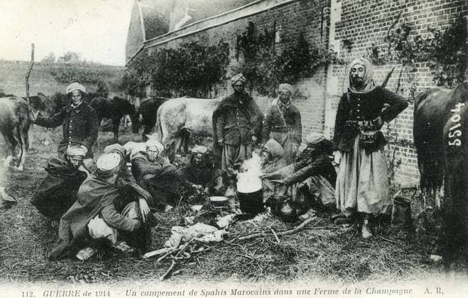 Moroccan Spahi camp during WWI Postcard representing a Moroccan Spahi camp resting in a farm in the Champagne region. September 1914 Copyright: xPhoto12 CollectionxBernardxCrochetx CRO18A00_030